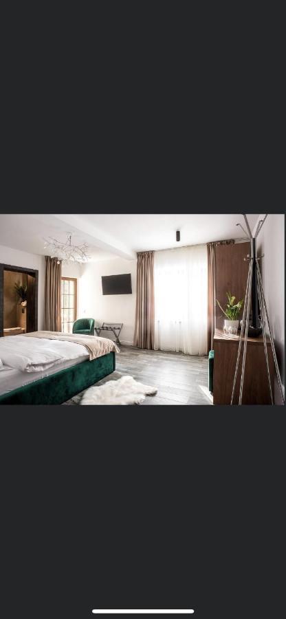 Sidharta Resort Obârşia Lotrului Eksteriør billede